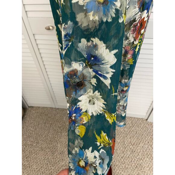 Kut From the Kloth green floral sheer button down convertible sleeve blouse med - Picture 8 of 8